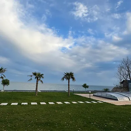 Black Sea Fichoza 别墅